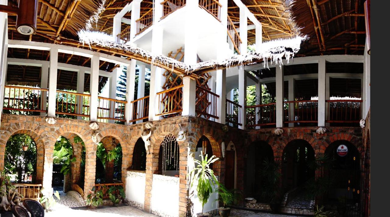 Mangga Lodge Bira Exteriér fotografie
