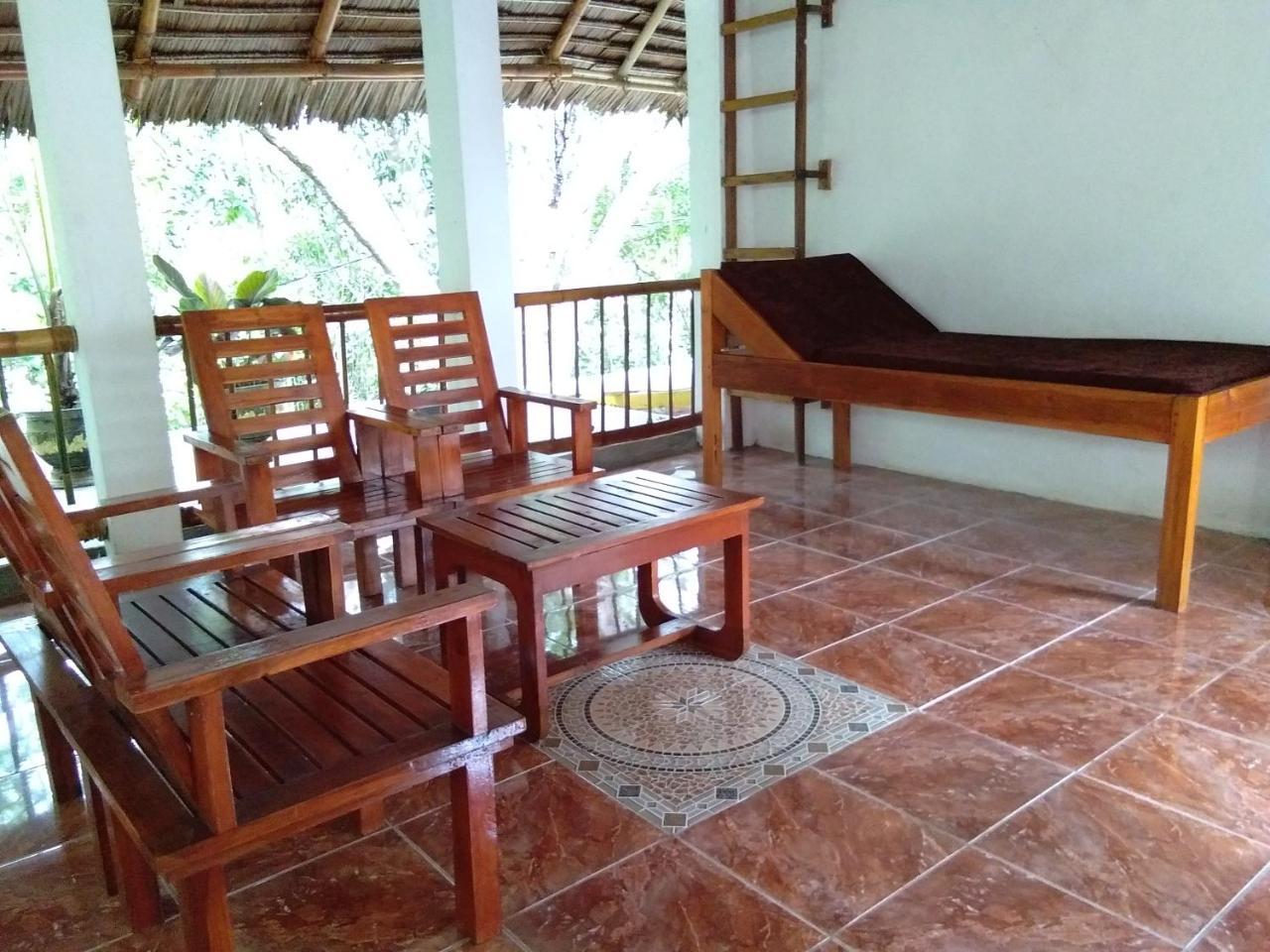 Mangga Lodge Bira Exteriér fotografie